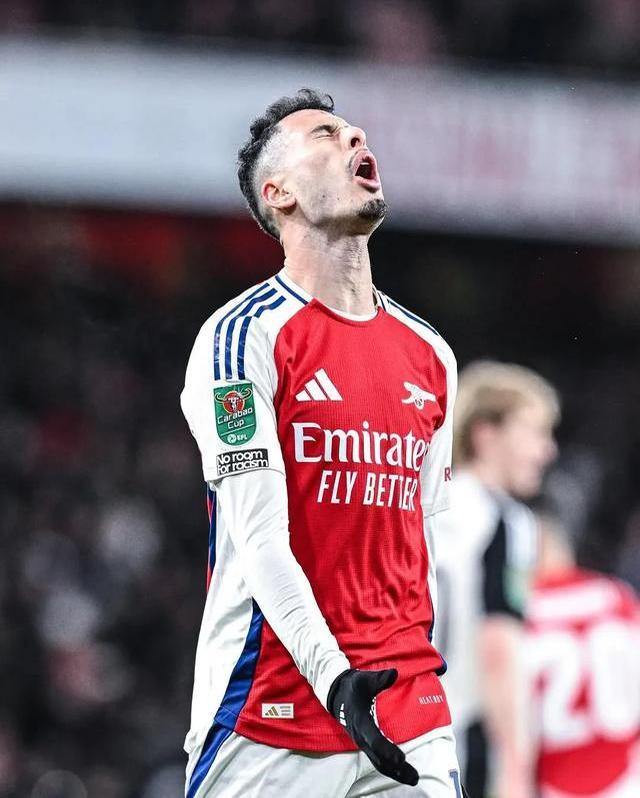 爱游戏网页版清晨阿森纳调整名单以备法甲，复出首秀环节打磨，球迷炸锅，年轻球员得到机会的简单介绍